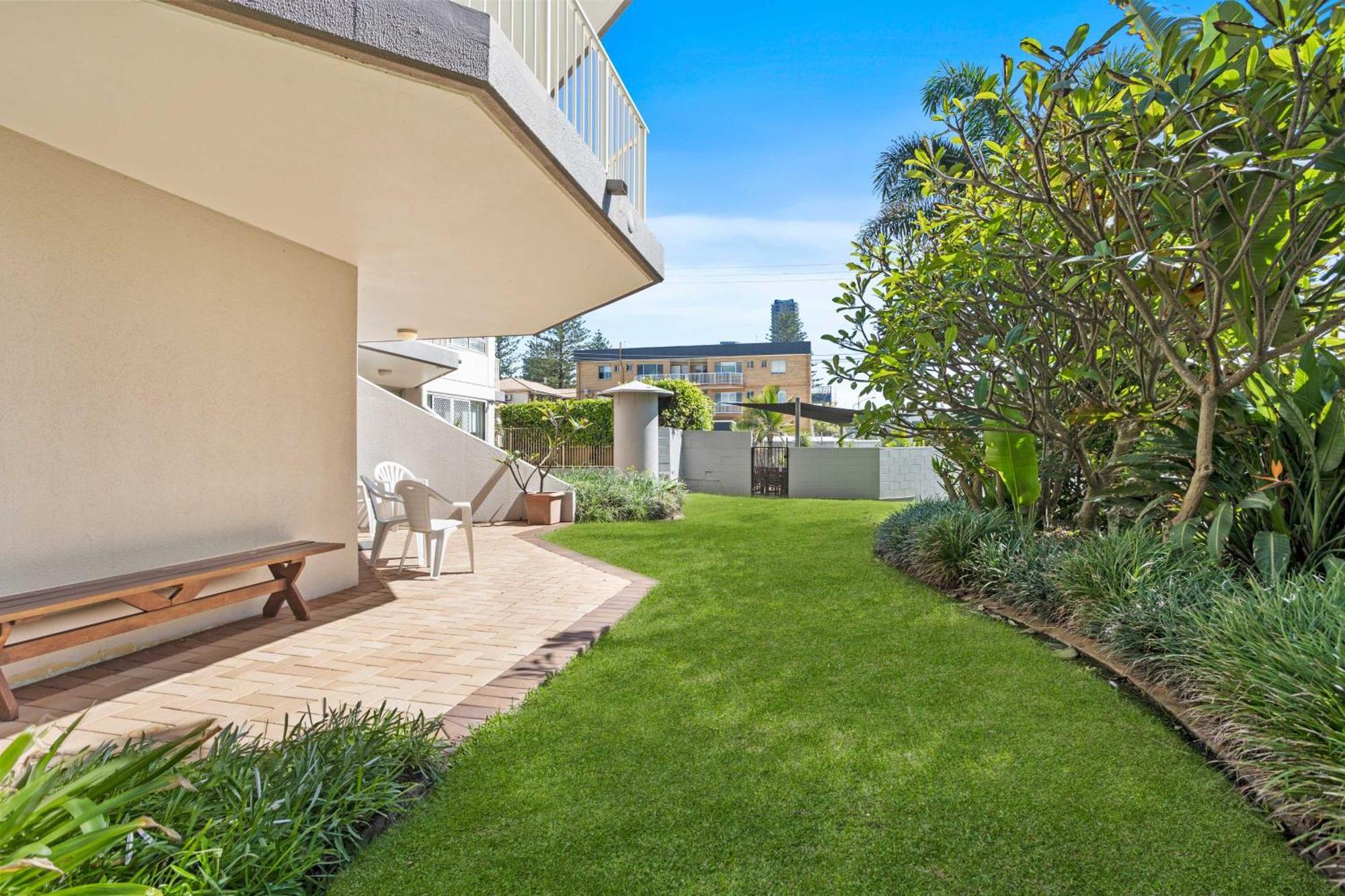 Sandown - Hosted By Burleigh Letting *